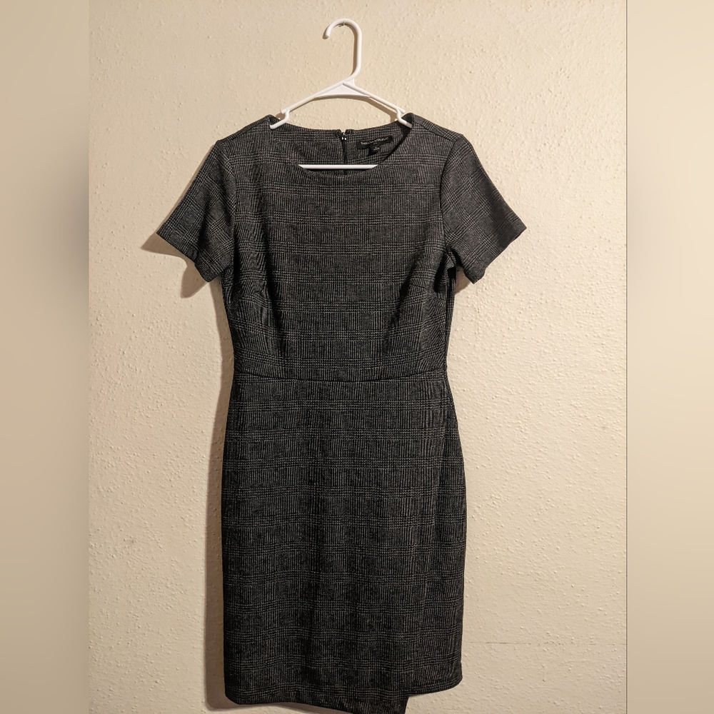 Black and grey Banana Republic sheath dress- size 4